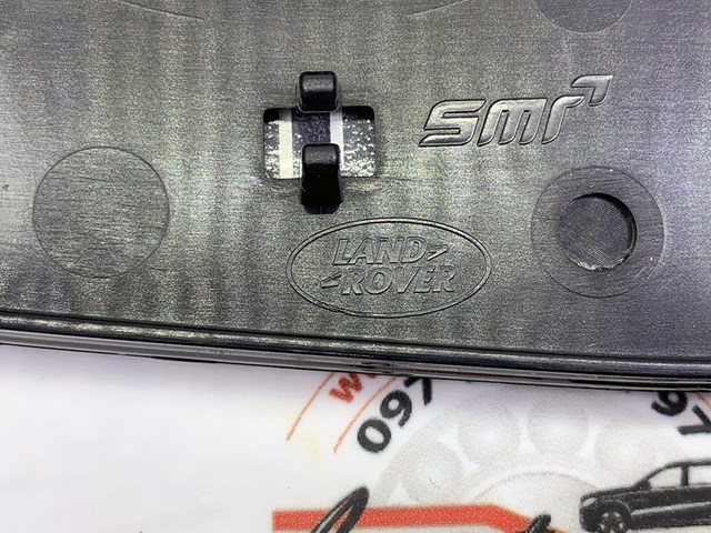Стекло правого зеркала заднего вида LR025225 Land Rover