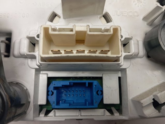42569389 Iveco 