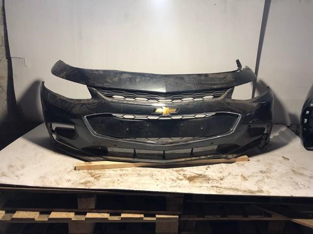 Бампер передний General Motors 84042377