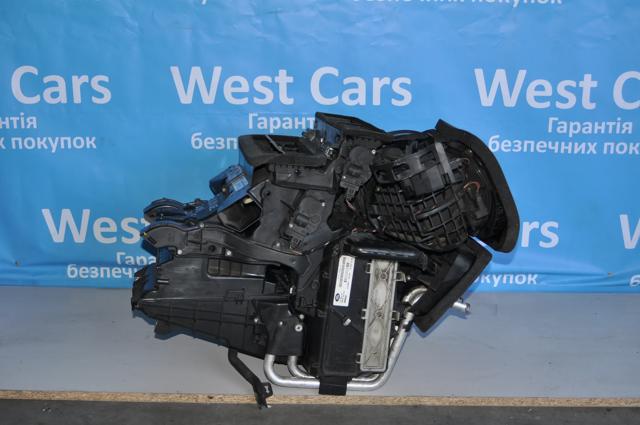 LR123802 Land Rover Корпус печки в сборе
