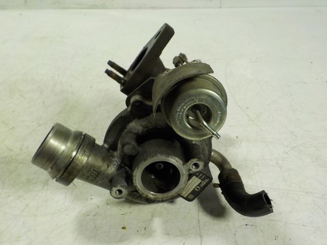 Купить H82728353 Renault (RVI) 