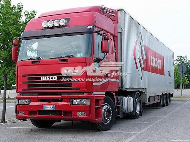 Кронштейн-адаптер крепления фары передней, левой Iveco 8144394