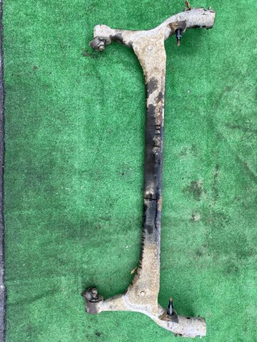 Compre 4210132040 Toyota Viga de suspensão traseira (plataforma veicular)