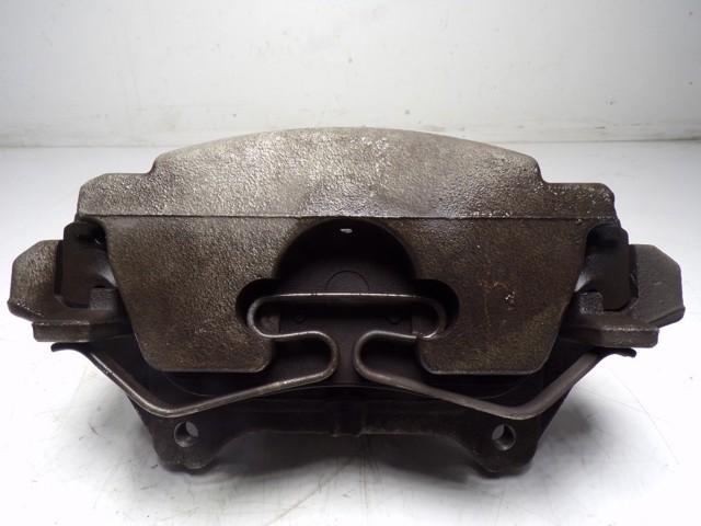 Суппорт тормозной передний правый LR061369 Land Rover