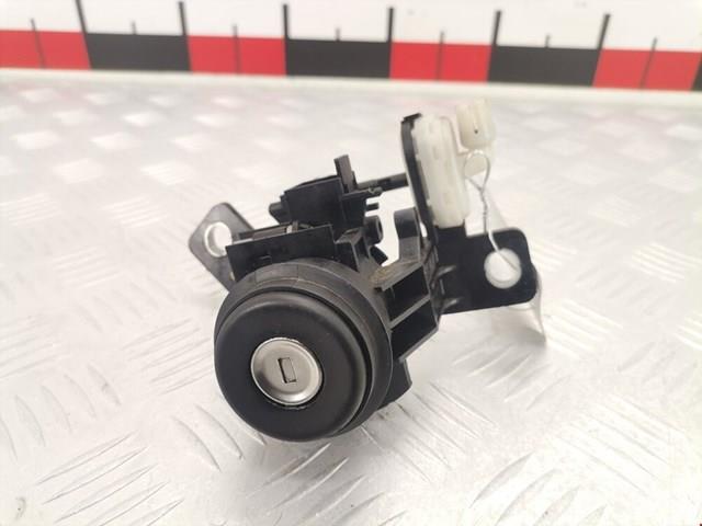 Compre Trinco de fecho de porta-malas (de 3ª/5ª porta traseira) Mercedes A 