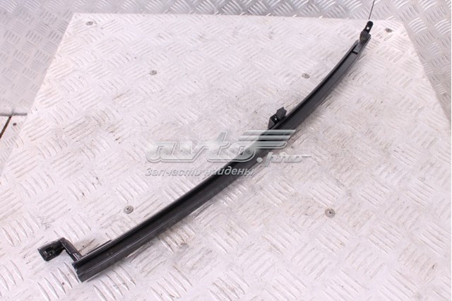 Направляющая стекла рамки двери задней правой Mazda GHK172602B цена, от 2.53 USD