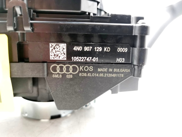 Compre Comutador instalado na coluna da direção, montado Audi A4 