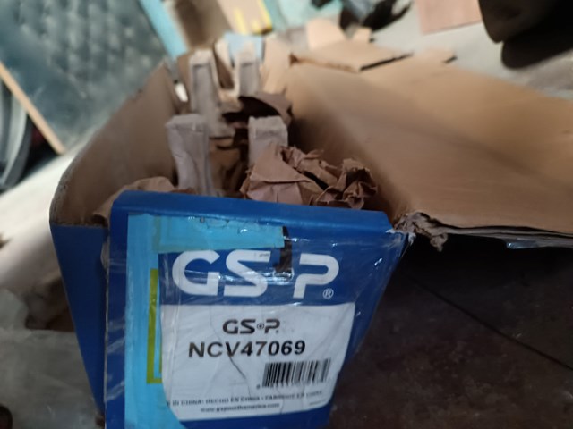 NCV47069 GSP полуось (привод передняя правая)