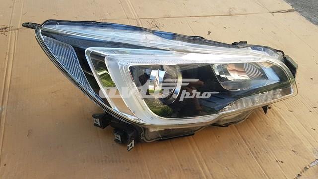 Правая фара 84002AL020 Subaru