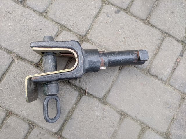 Буксировочный крюк 0962094 DAF