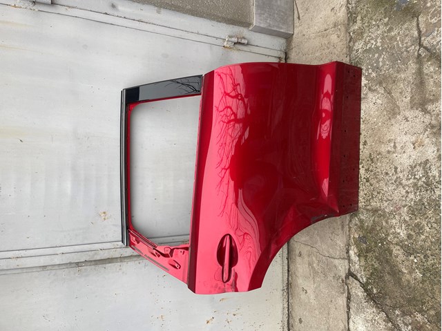 Дверь задняя правая TKY07202XC Mazda