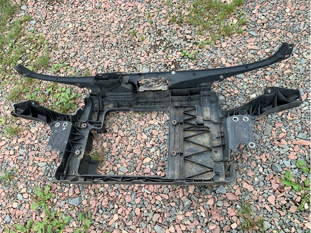 Рамка радиатора 6Y0805588 VAG