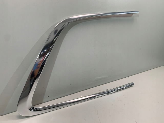 Молдинг стекла заднего правый 32219269 Volvo