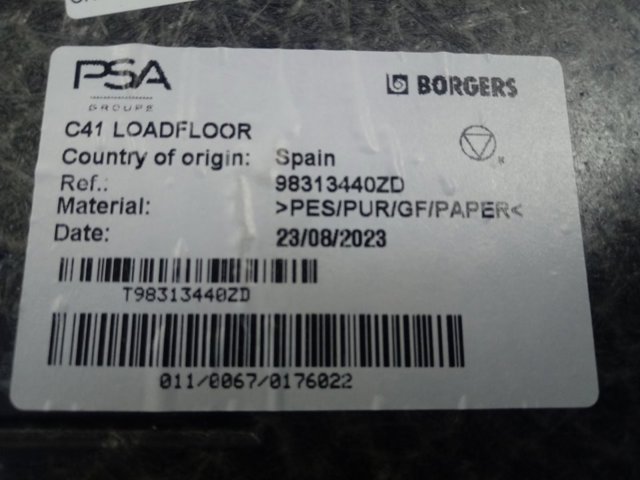 Облицовка багажного отсека нижняя 98313440ZD Peugeot/Citroen