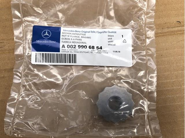 0029906854 Mercedes 