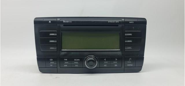 Купить 1Z0035161C VAG Заводская магнитола