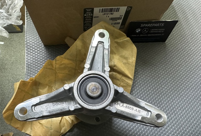 Купить LR121782 Land Rover 