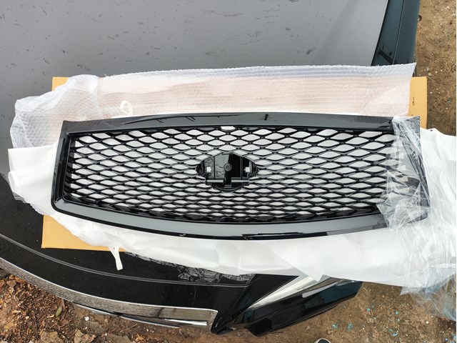 Облицовка радиатора Nissan/Infiniti 623104HB0A цена, от 156.36 USD