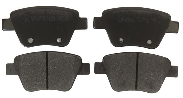 Купить BDS559 Starline Колодки тормозные задние, дисковые