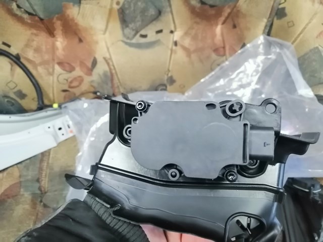 Жалюзи радиатора охлаждения Volvo 31663713 цена, от 329.39 USD