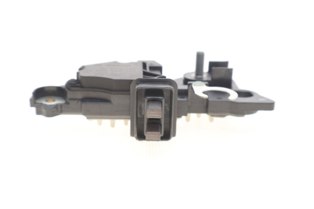 Реле зарядки генератора Bosch 1986AE0127 цена, от 28.54 USD