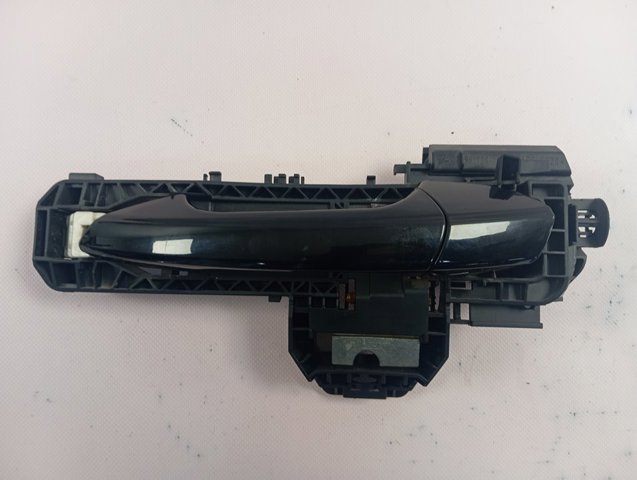 Ручка двери левой наружная передняя/задняя A2047600170649197 Mercedes