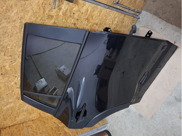 Купить VAY07202XB Mazda Дверь задняя в сборе