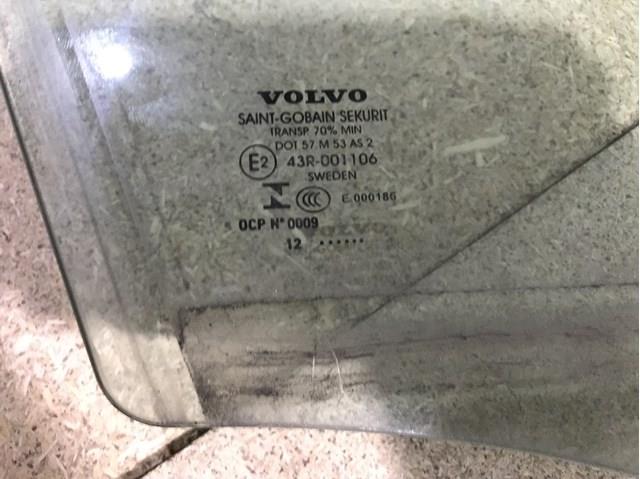 31385411 Volvo Стекло передней двери, правой