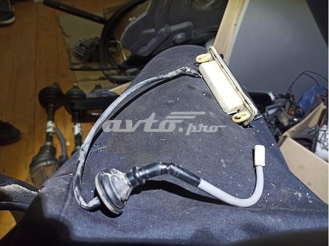 Botão de acionamento do fecho de tampa de porta-malas (de 3ª/5ª porta (de tampa de alcapão) para Toyota Avensis (T25)