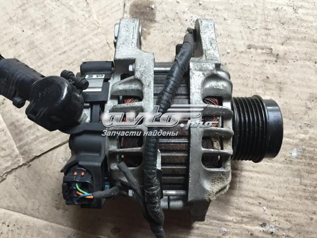 Автомобильный генератор VALEO 2617585