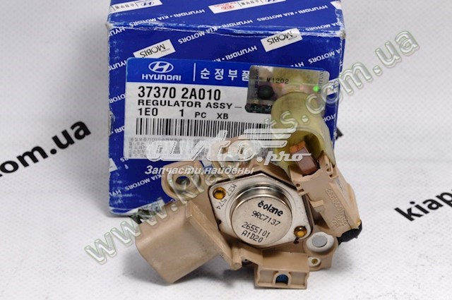 Реле регулятор генератора HYUNDAI 373702A010