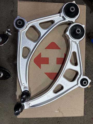 Нижний рычаг 545005AA0B Nissan/Infiniti