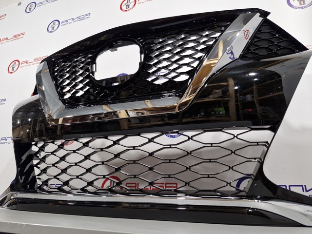 Решетка радиатора 623109DJ0A Nissan/Infiniti