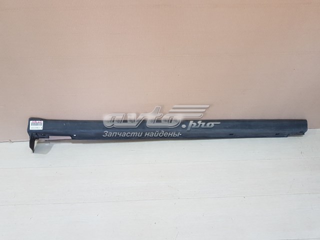Накладка (молдинг) порога наружная правая Hyundai/Kia 877522W000CA