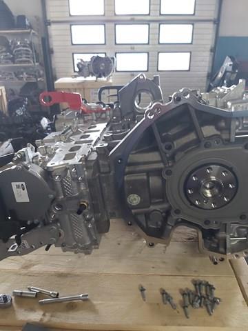 2384532 Ford Мотор в сборе