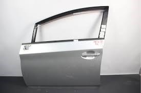  Дверь передняя левая Toyota Prius 