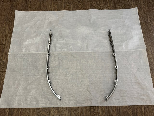 Молдинг бампера заднего левый VAG 5618534592ZZ цена, от 147.97 USD