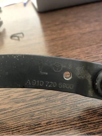 A9107205900 Mercedes Ограничитель открывания двери