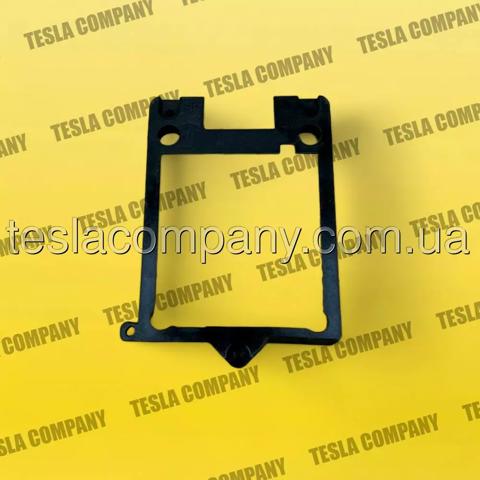 111862000C Tesla 