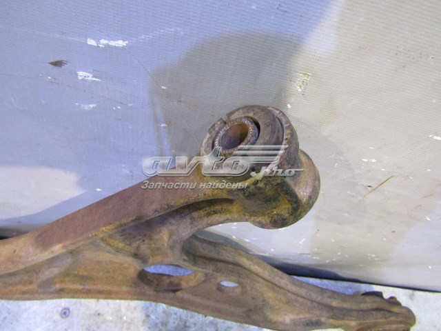 Правый рычаг передней нижней подвески Chery T112909020BA цена, от 31.46 USD