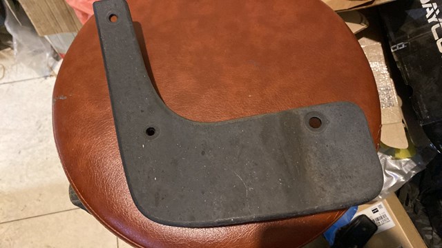 Брызговик передний правый Hyundai/Kia 86832K0000 цена, от 28.25 USD