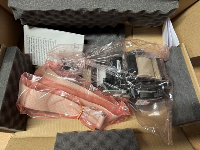 Ремень безопасности передний правый Mercedes A2058606600 цена, от 155.19 USD