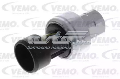 V40730008 VEMO Датчик давления кондиционера V40730008 VEMO