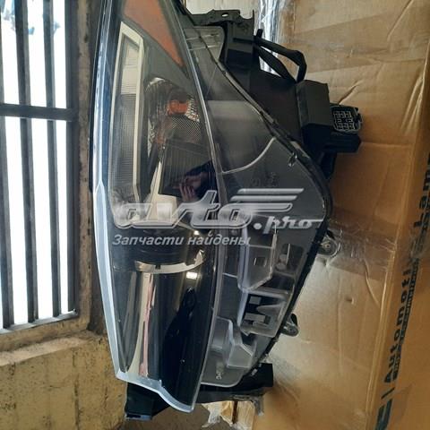 Фара правая Mazda TM5251030