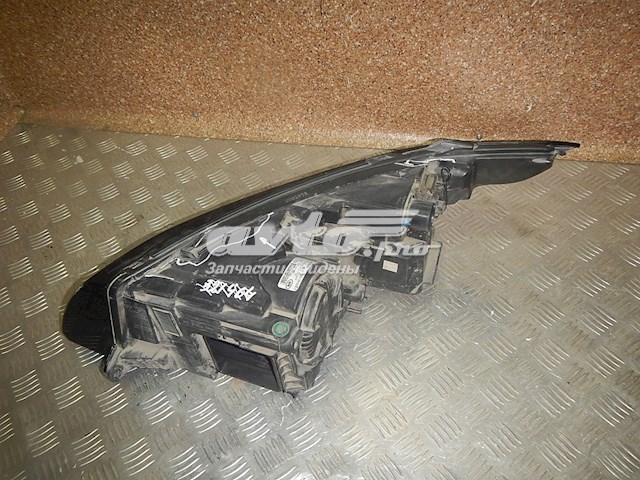 Правая блок фара Land Rover BJ3213W029EE цена, от 506.78 USD