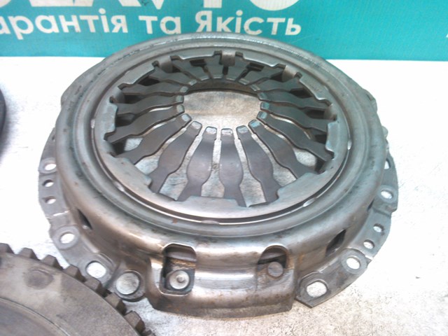 Сцепление 8200685281 Renault (RVI)
