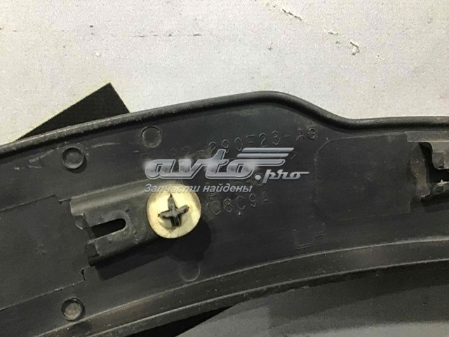 Молдинг задней арки крыла, левый Land Rover LR048401 цена, от 42.33 USD