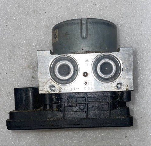 Блок АБС 476608804R Renault (RVI)