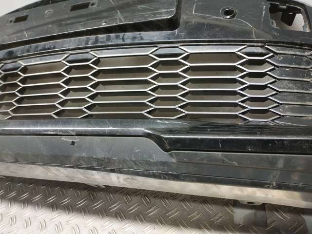 53102YP030 Toyota Решетка бампера переднего нижняя