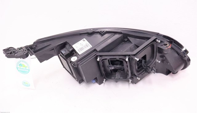 Левая фара 9677832480 Peugeot/Citroen